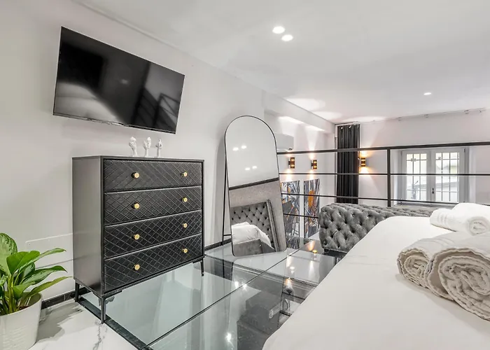 Vespucci Apartment